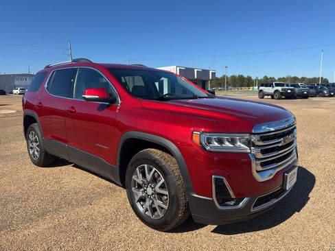 Used 2023 GMC Acadia SLT image 7