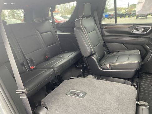 Used 2023 Chevrolet Tahoe Premier AWD/4WD image 35