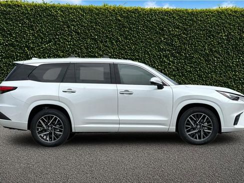 New 2026 Lexus TX 350 AWD image 4