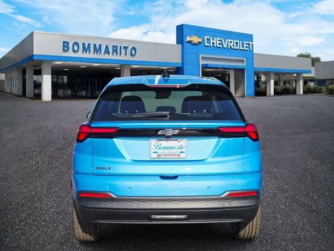 New 2027 Chevrolet Bolt LT w/ Comfort Package FWD image 4