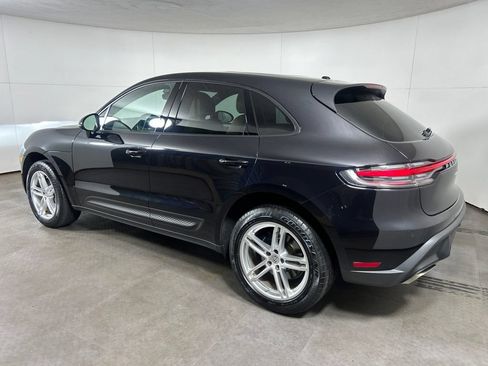 Certified 2023 Porsche Macan AWD/4WD image 3