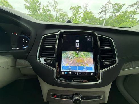 Certified 2023 Volvo XC90 B6 Ultimate w/ Lounge Package AWD/4WD image 30