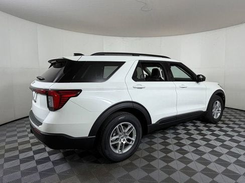 New 2026 Ford Explorer Active w/ Active Comfort Package image 4