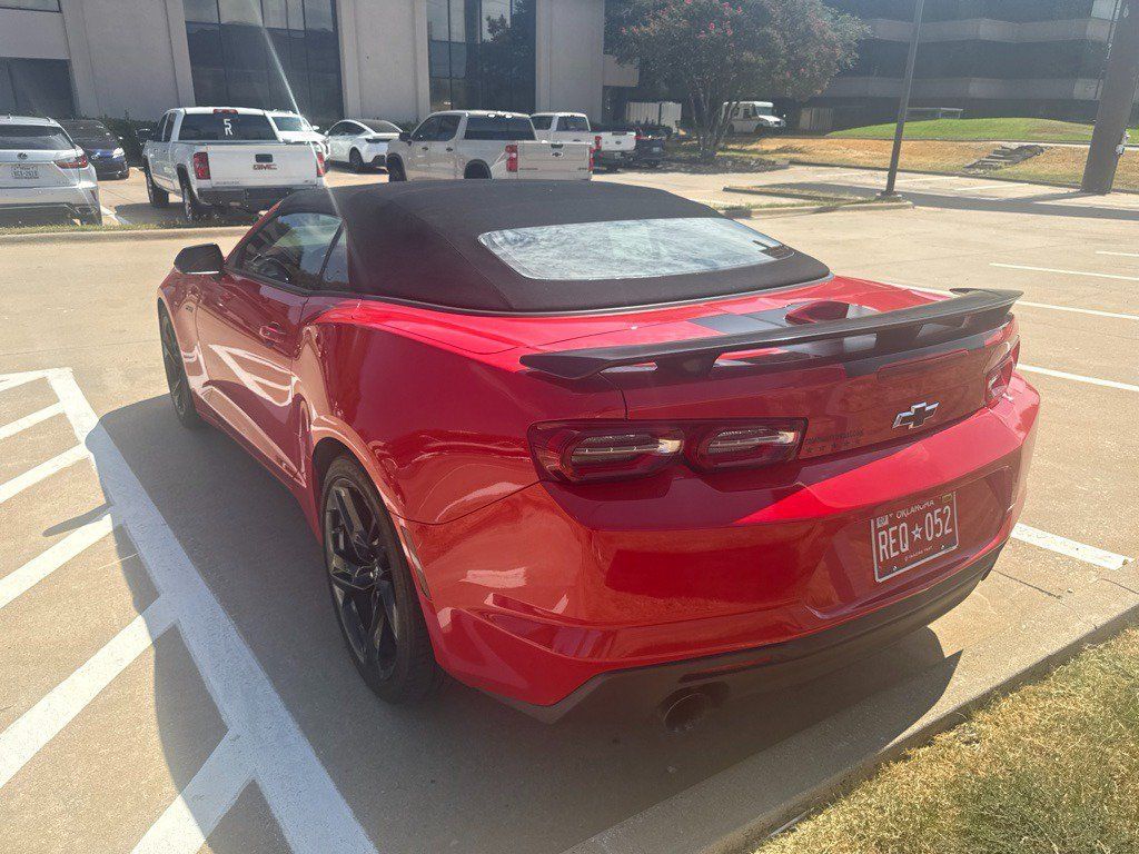 Used 2020 Chevrolet Camaro LT RWD image 14
