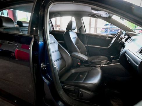Used 2014 Volkswagen Jetta SE FWD image 28
