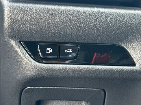 Used 2025 Lexus NX 450h+ F Sport image 36