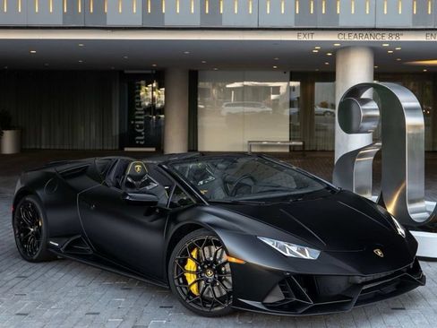 Used 2024 Lamborghini Huracan EVO AWD/4WD image 5