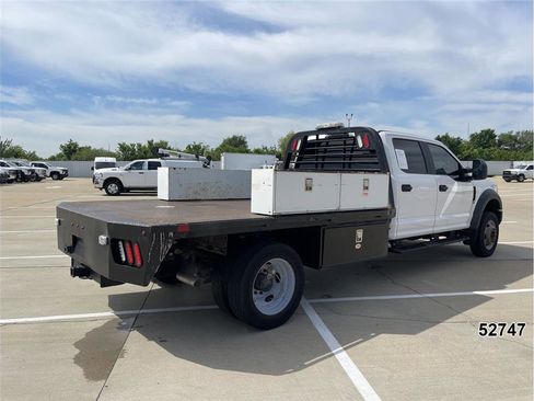 Used 2017 Ford F550 2WD Crew Cab Super Duty image 2