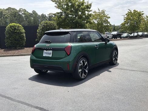 New 2026 MINI Cooper 2-Door Hardtop FWD image 3