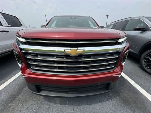 New 2025 Chevrolet Traverse LT w/ Enhanced Driving Package image 27