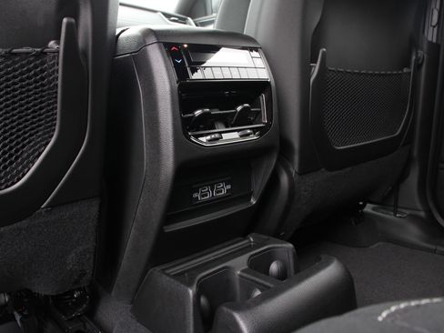 New 2025 Jeep Grand Cherokee L Laredo image 23