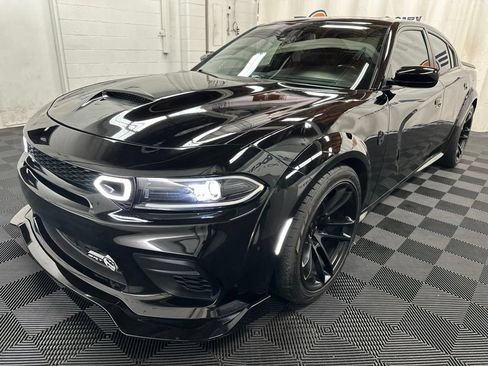 Used 2023 Dodge Charger Scat Pack RWD image 4