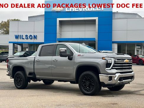 New 2026 Chevrolet Silverado 2500 LTZ w/ LTZ Convenience Package AWD/4WD image 1