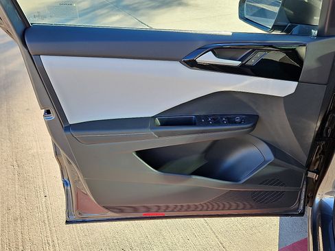 New 2026 Volkswagen Taos S image 11