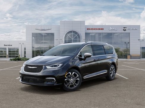 New 2026 Chrysler Pacifica Pinnacle w/ Trailer Tow Group image 1