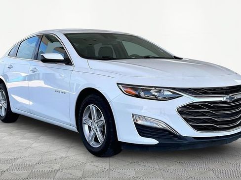 Used 2024 Chevrolet Malibu LS FWD image 1