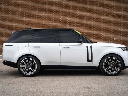 Used 2024 Land Rover Range Rover SE AWD/4WD image 7