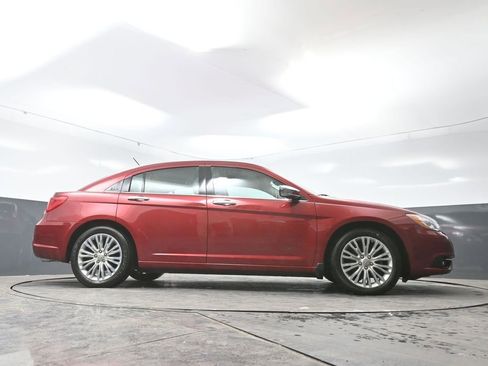 Used 2013 Chrysler 200 Limited image 23