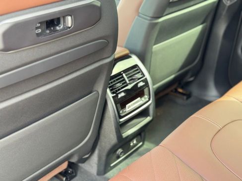 Used 2026 BMW X5 M60i AWD/4WD image 21