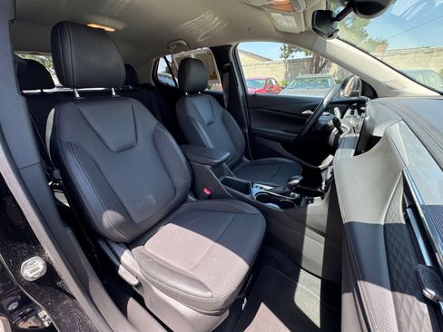 Used 2025 Buick Encore GX Preferred AWD/4WD image 30