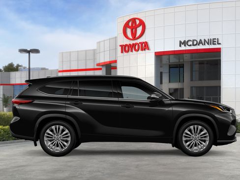 New 2026 Toyota Highlander Platinum AWD/4WD image 70