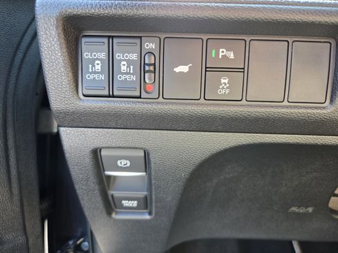 Used 2026 Honda Odyssey Touring image 22