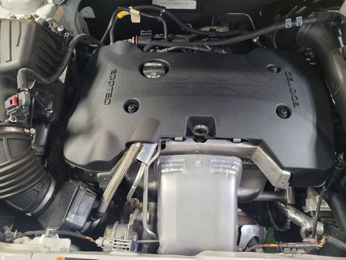 Used 2019 Chevrolet Equinox Premier FWD image 30