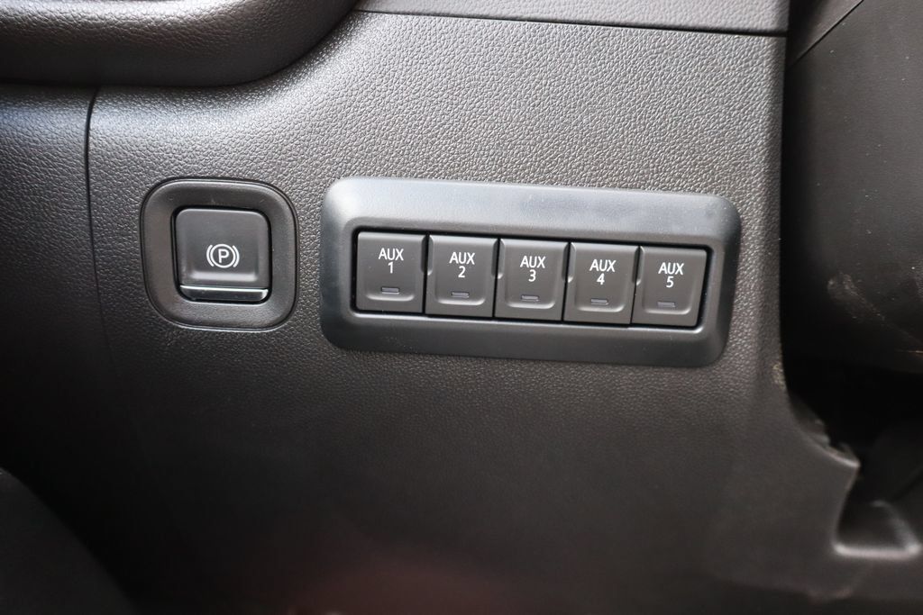 New 2025 Chevrolet Silverado 3500 W/T w/ WT Convenience Package AWD/4WD image 15