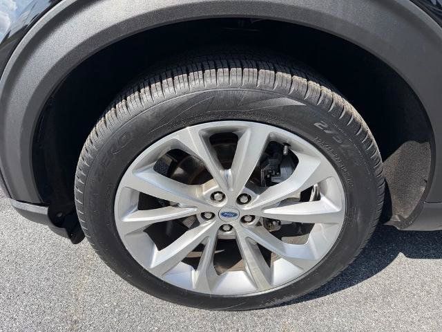Certified 2023 Ford Explorer Platinum w/ Technology Package AWD/4WD image 11