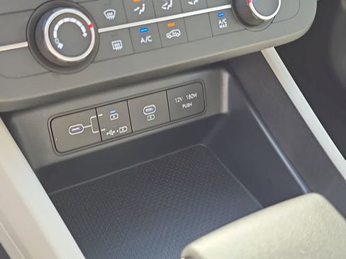 New 2026 Hyundai Tucson SE FWD image 32