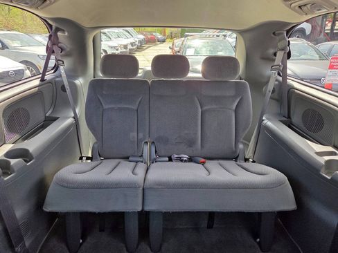 Used 2006 Dodge Grand Caravan SXT FWD image 19