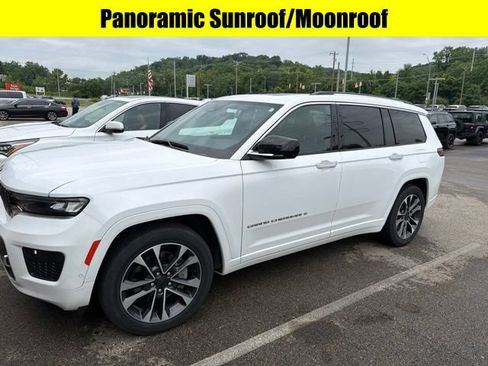 Used 2023 Jeep Grand Cherokee L Overland w/ Luxury Tech Group IV AWD/4WD image 4