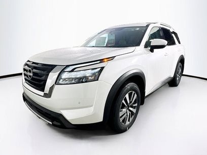 New 2025 Nissan Pathfinder SL