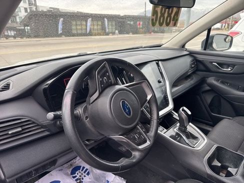 Used 2020 Subaru Outback Premium image 9