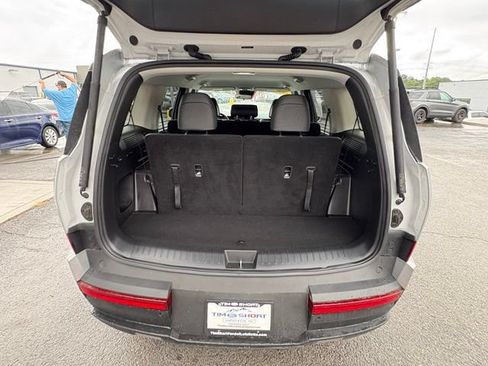 Used 2025 Hyundai Santa Fe SEL FWD image 30