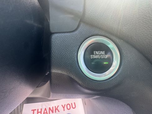 Used 2022 Chevrolet Equinox LT FWD image 25