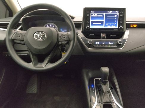 Used 2021 Toyota Corolla LE image 22