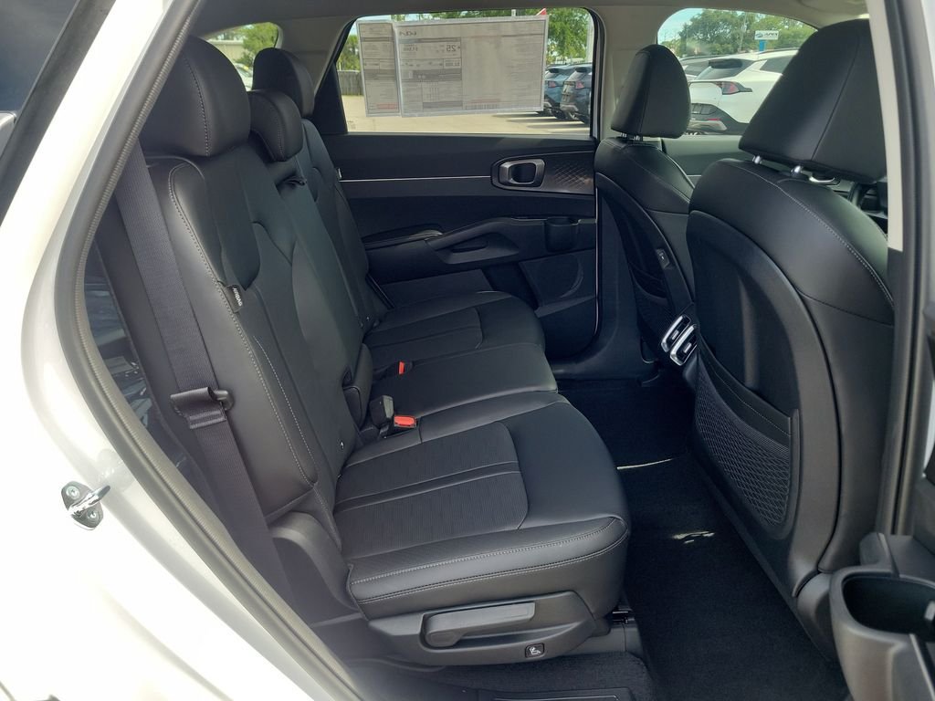 New 2026 Kia Sorento S AWD/4WD image 12