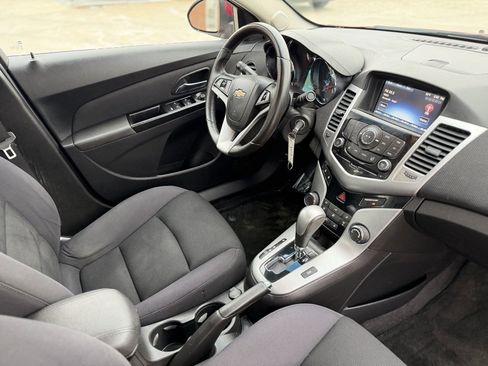 Used 2014 Chevrolet Cruze LT w/ RS Package image 12