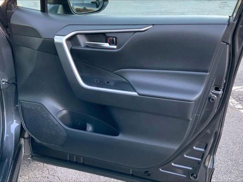 Used 2024 Toyota RAV4 XLE image 21