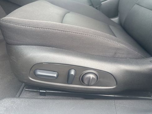 Used 2024 Chevrolet Malibu LT w/ Sport Edition FWD image 10