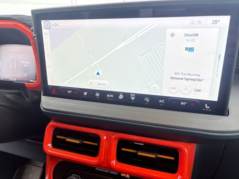 Used 2025 Ford Maverick Tremor image 16