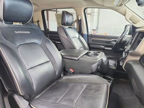 Used 2019 RAM 1500 Laramie AWD/4WD image 38