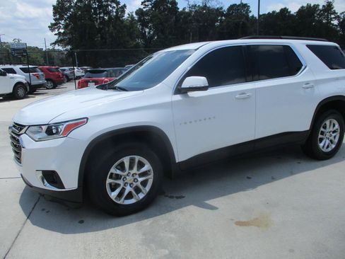 Used 2019 Chevrolet Traverse LT FWD image 24