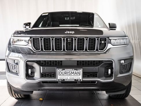 New 2025 Jeep Grand Cherokee Overland image 2