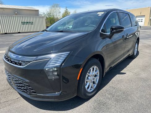 New 2027 Chrysler Pacifica Select FWD image 6