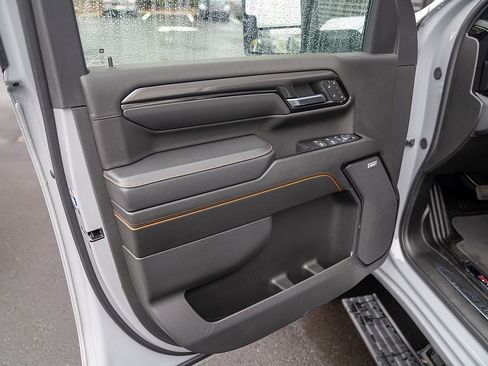 Used 2024 GMC Sierra 2500 AT4 w/ AT4 Premium Plus Package image 16