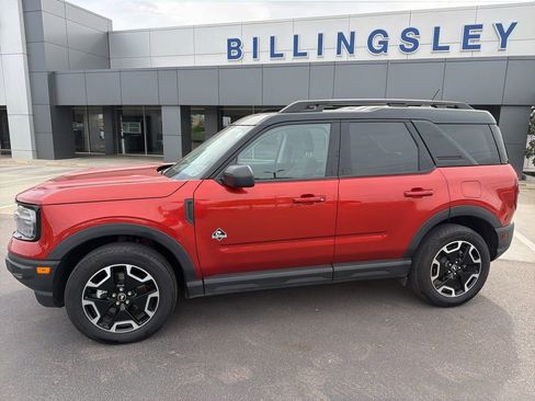 Used 2024 Ford Bronco Sport Outer Banks w/ Tech Package AWD/4WD image 2