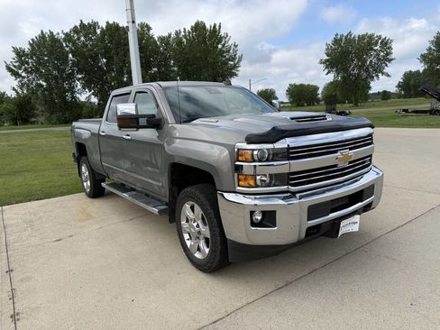 Used 2017 Chevrolet Silverado 2500 LTZ w/ Duramax Plus Package AWD/4WD image 2