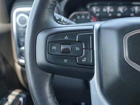 Used 2022 GMC Sierra 1500 SLT w/ SLT Premium Package AWD/4WD image 35